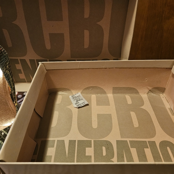 Y2k BCBGenergation Vintage SIZE 5.5 snakeskin print platform heel - Picture 14 of 16